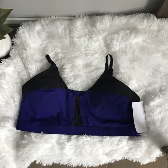 Fabletics Other - Fabletics Violet Sarita Sports Bra NWT